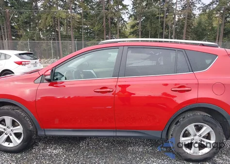 2013 Toyota Rav4 Xle z USA, uszkodzony, nr VIN JTMRFREV8DD044275